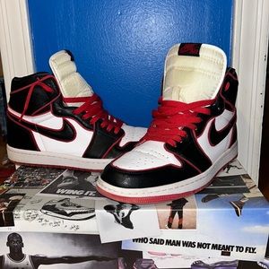 Jordan 1 Retro High OG ‘Bloodline’ Size 12